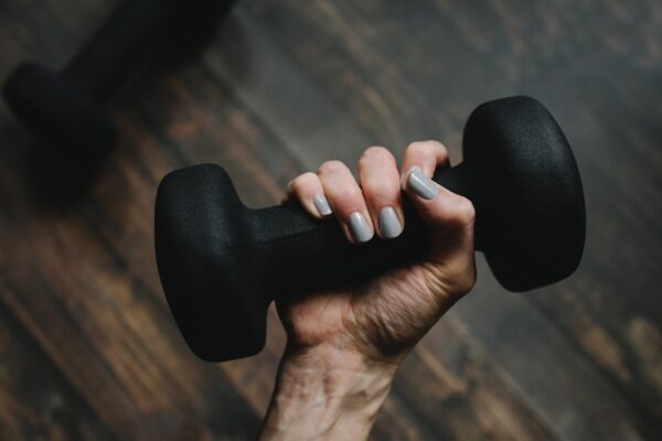 Håndvægte: Din Ultimative Guide til Dette Uundværlige Fitnessudstyr
